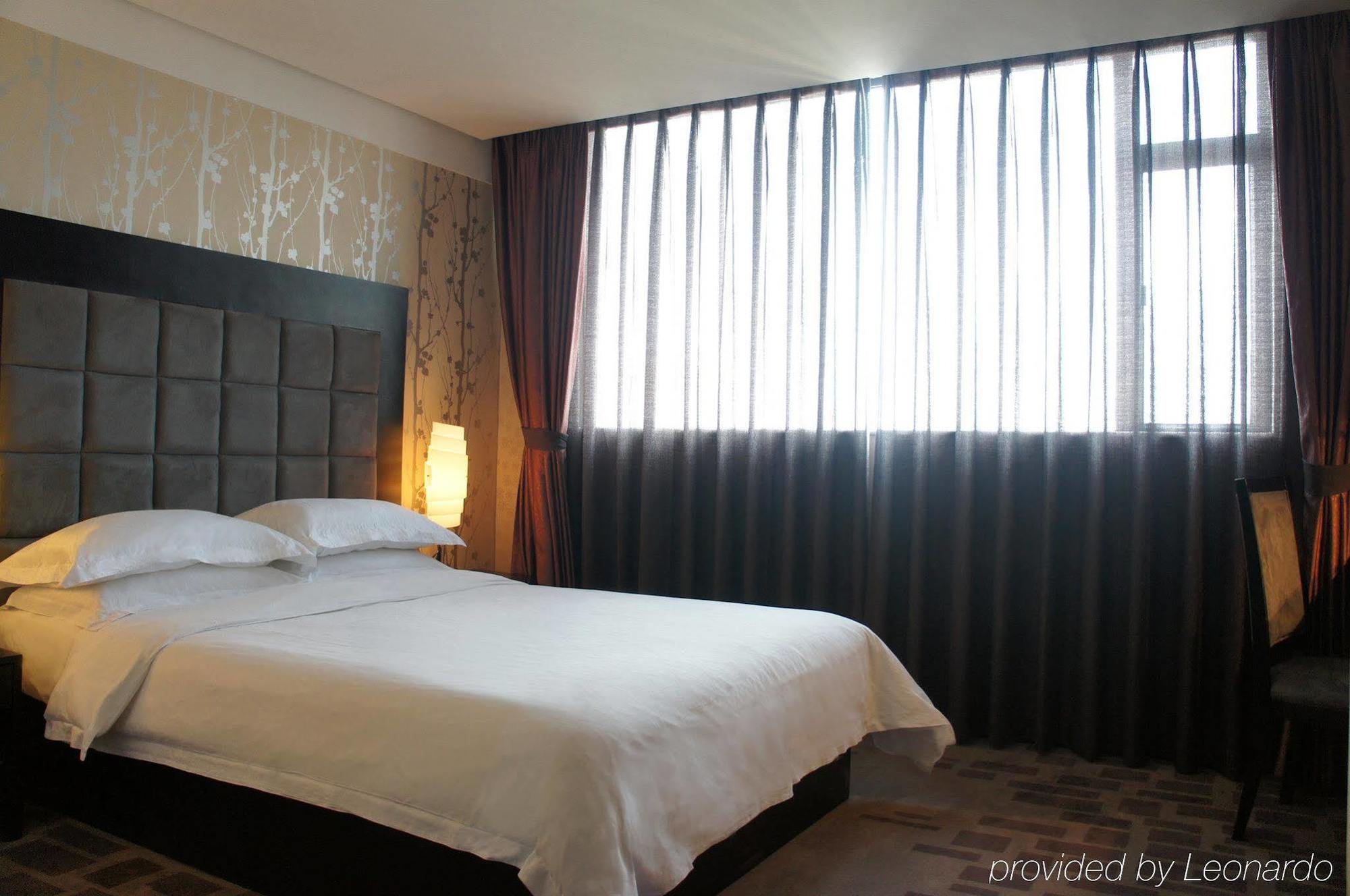 Henry Business Hotel Canton Esterno foto