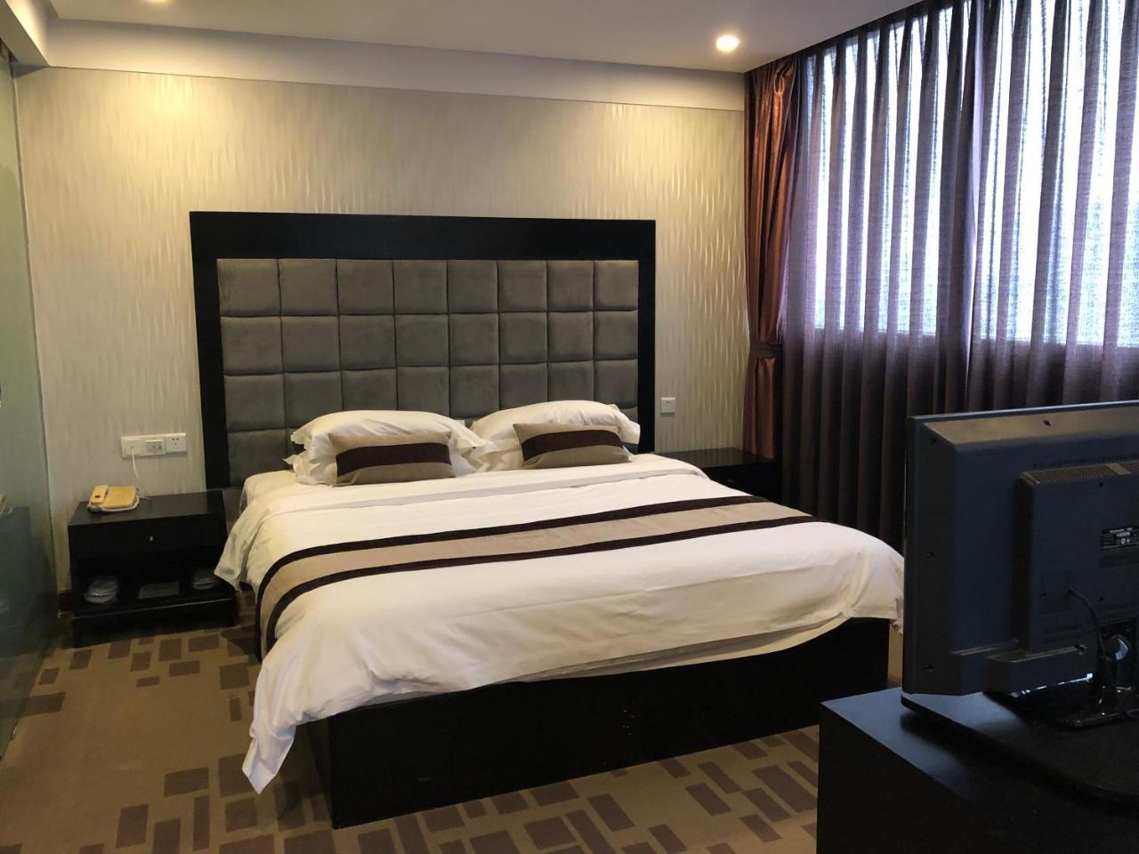 Henry Business Hotel Canton Esterno foto